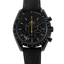 将图像加载到图库查看器中,OMEGA Speedmaster Dark Side of the Moon Apollo 8 Ceramic Rubber Black Dial310.92.44.50.01.001