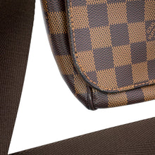 将图像加载到图库查看器中,LOUIS VUITTON District BrownN41212 Damier Ebene Canvas Size MM