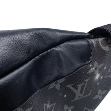 将图像加载到图库查看器中,LOUIS VUITTON Discovery・Bumbag NoirM44444 Monogram / Galaxy