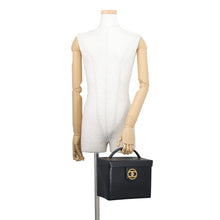 将图像加载到图库查看器中,CHANEL CC Logo 2WAY Vanity Case BlackA01999 caviar