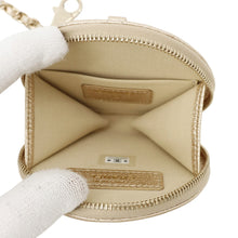 将图像加载到图库查看器中,CHANEL 2024 Year Gift: Matelasse AirPods Case Gold Lambskin