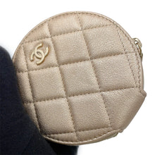 将图像加载到图库查看器中,CHANEL 2024 Year Gift: Matelasse AirPods Case Gold Lambskin