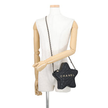 将图像加载到图库查看器中,CHANEL 2024 Cruise Collection CC Logo Star Chain Shoulder BlackAS4579 Lambskin