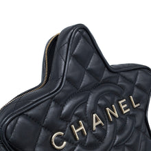 将图像加载到图库查看器中,CHANEL 2024 Cruise Collection CC Logo Star Chain Shoulder BlackAS4579 Lambskin