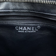 将图像加载到图库查看器中,CHANEL Medallion Tote BlackA01804 Caviar Leather