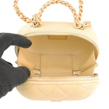 Load image into Gallery viewer, CHANEL Matelasse ChainShoulder Bag YellowAP2699 Leather