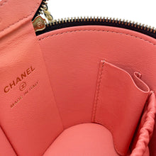 Load image into Gallery viewer, CHANEL Matelasse ChainShoulder vanity case BlackAP2873 Patent Leather