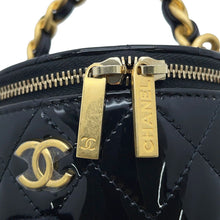 Load image into Gallery viewer, CHANEL Matelasse ChainShoulder vanity case BlackAP2873 Patent Leather
