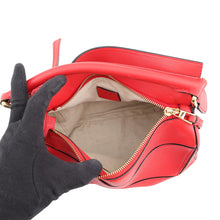 将图像加载到图库查看器中,LOEWE Puzzle bag Red Leather Size Small