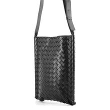 将图像加载到图库查看器中,Bottega Veneta INTRECCIATO Cross Body Bag Black Leather
