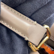 Load image into Gallery viewer, FENDI Peekaboo Gray8BN290 Leather Size regular