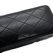 将图像加载到图库查看器中,CHANEL Matelasse W Flap ChainShoulder Bag BlackA01112 Lambskin Size 25