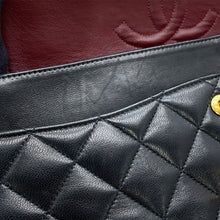 将图像加载到图库查看器中,CHANEL Matelasse W Flap ChainShoulder Bag BlackA01112 Lambskin Size 25