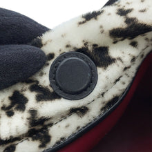 将图像加载到图库查看器中,CHANEL Strap Clutch Bag Black/WhiteAP5227 Lamb Mouton