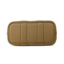 Load image into Gallery viewer, HERMES Neo Garden Dune Togo Leather Size 23