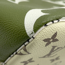 Load image into Gallery viewer, LOUIS VUITTON Neverfull Khaki/Beige/WhiteM44568 Monogram / Giant Size MM