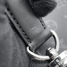 将图像加载到图库查看器中,LOUIS VUITTON Avenue Sling Bag NoirM47137 Monogram Eclipse Size PM