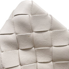 将图像加载到图库查看器中,Bottega Veneta INTRECCIATO Bucket Pouch plaster755474 Lambskin Size Small