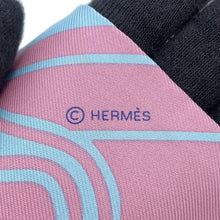 Load image into Gallery viewer, HERMES Twilly Coupes Tattoo Ciel/Villerose Silk100%