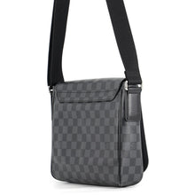 Load image into Gallery viewer, LOUIS VUITTON District NoirN41260 Damier Graphite Size PM