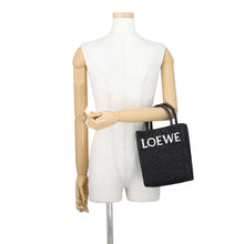 将图像加载到图库查看器中,LOEWE Standard A5 2-Way Bag Natural/BlackA563S30X09 Raffia Leather