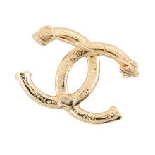 将图像加载到图库查看器中,CHANEL CC Logo Brooch GoldABB103 Metal