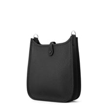 Load image into Gallery viewer, HERMES Evelyne Long Amazon Black Taurillon Clemence Size TPM