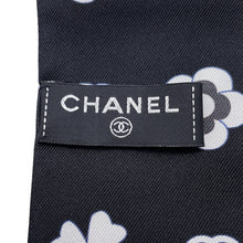 Load image into Gallery viewer, CHANEL Scarf Slim Bandeau Black/White Silk100%