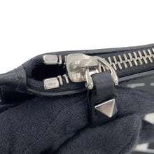 Load image into Gallery viewer, Valentino Garavani Logo Clutch Bag BlackQY2P0483LVN_0NO Leather