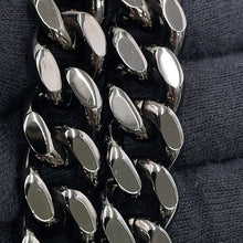Load image into Gallery viewer, BVLGARI Chain tote Black Leather