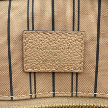 将图像加载到图库查看器中,LOUIS VUITTON Pont Neuf DuneM41754 Monogram Empreinte Leather Size GM