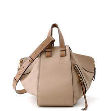 Load image into Gallery viewer, LOEWE hammock SandA538S35X51 2150 Soft Grained Calf Leather Size Small