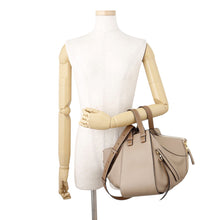 Load image into Gallery viewer, LOEWE hammock SandA538S35X51 2150 Soft Grained Calf Leather Size Small