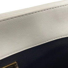 将图像加载到图库查看器中,CHANEL CHANEL 19 Dixneuf Matelasse Shoulder Bag WhiteAS1161-B07327-10601 Lambskin Size Large