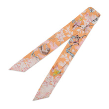 将图像加载到图库查看器中,HERMES Twilly EQUATEUR Directly below the equator Apricot/Crème/Propcolor Silk100%