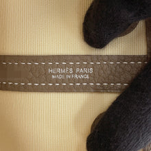 Load image into Gallery viewer, HERMES Neo Garden Vanilla/Etoupe Toile Officier Negonda Leather Size 23