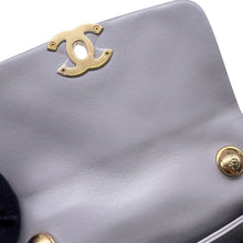 Load image into Gallery viewer, CHANEL Matelasse Mediedart Shoulder Bag GrayAS3367 Lambskin