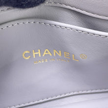 Load image into Gallery viewer, CHANEL Matelasse Mediedart Shoulder Bag GrayAS3367 Lambskin