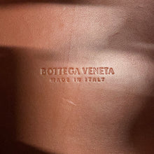 Load image into Gallery viewer, Bottega Veneta INTRECCIATO Parachute Sapere796569VCPPT2506 Lambskin Size Small