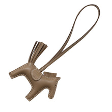 将图像加载到图库查看器中,HERMES Rodeo Size PM Etoupe Lambskin