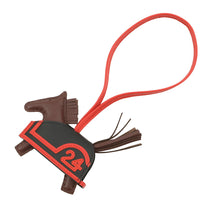 Load image into Gallery viewer, HERMES Rodeo Robeo 24 Terre / Capucines / Noir Lambskin Size PM