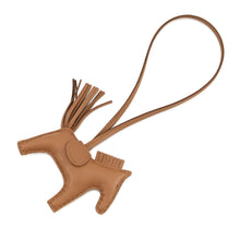 将图像加载到图库查看器中,HERMES Rodeo Bag Charm So Gold Gold Lambskin Size PM