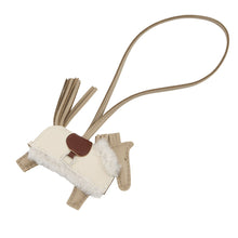 Load image into Gallery viewer, HERMES Rodeo Loveo Plush Beige Marfa/Terre/Craie Lambskin Mouton Size PM