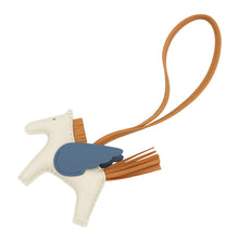 Load image into Gallery viewer, HERMES Rodeo Pegasus Craie/Sesame/Blue Tie Lambskin Size PM