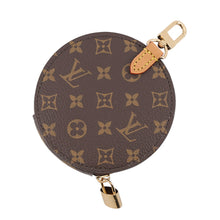 Load image into Gallery viewer, LOUIS VUITTON eyeshadow pouch BrownLBC002 Monogram