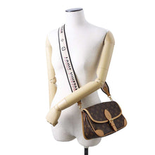 将图像加载到图库查看器中,LOUIS VUITTON Diane NM NoirM45985 Monogram