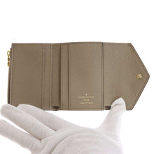 Load image into Gallery viewer, LOUIS VUITTON Portefeuille Zoe TourterelleM69800 Monogram Empreinte Leather