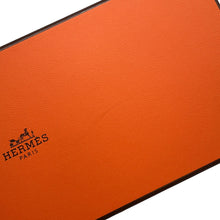 Load image into Gallery viewer, HERMES Gépard Bandana Frange Cuile Twilly Fringe Cacao/Blanc/Etoupe Silk Leather
