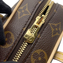 将图像加载到图库查看器中，LOUIS VUITTON Hang-on BrownM47031 Monogram
