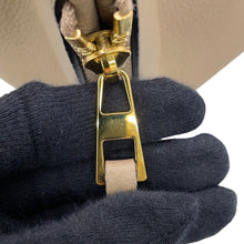 Load image into Gallery viewer, LOEWE hammock SandA538S35X51 2150 Soft Grained Calf Leather Size Small

